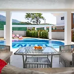 Hisar Prestige E - 4 Bedroom Private In Popular Hisaronu Vilă